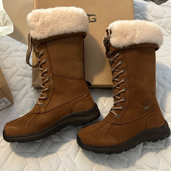 Ugg Women’s Adirondack Tall III Chestnut 6.5 - Picture 1 of 6